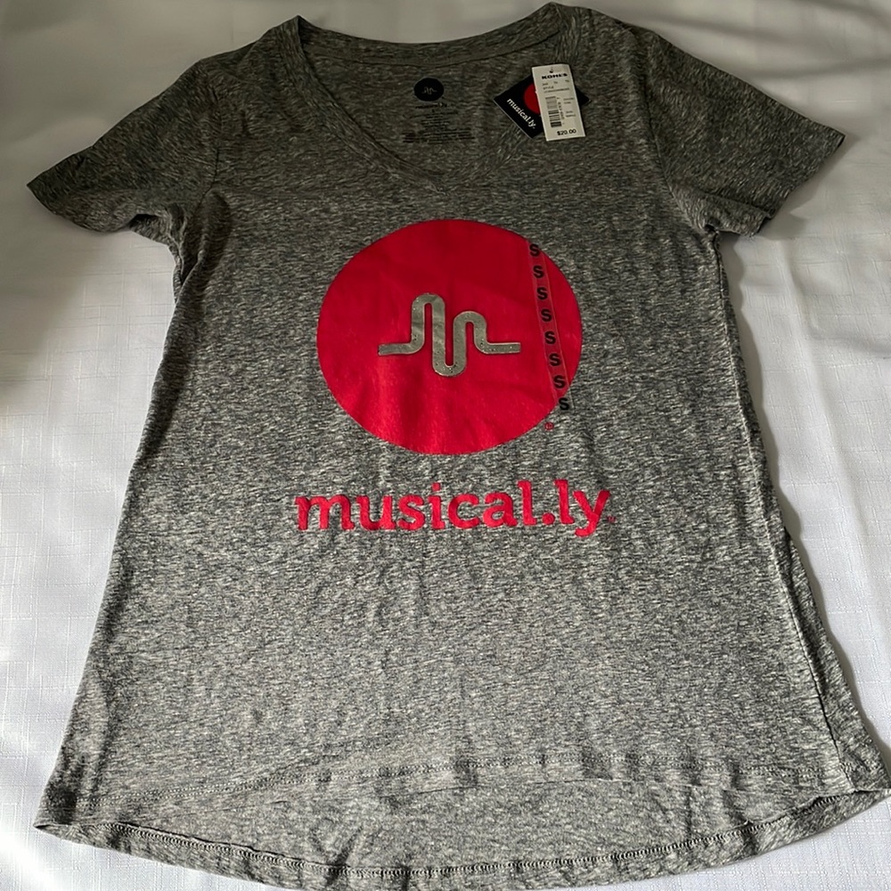 musical.ly women tops size S